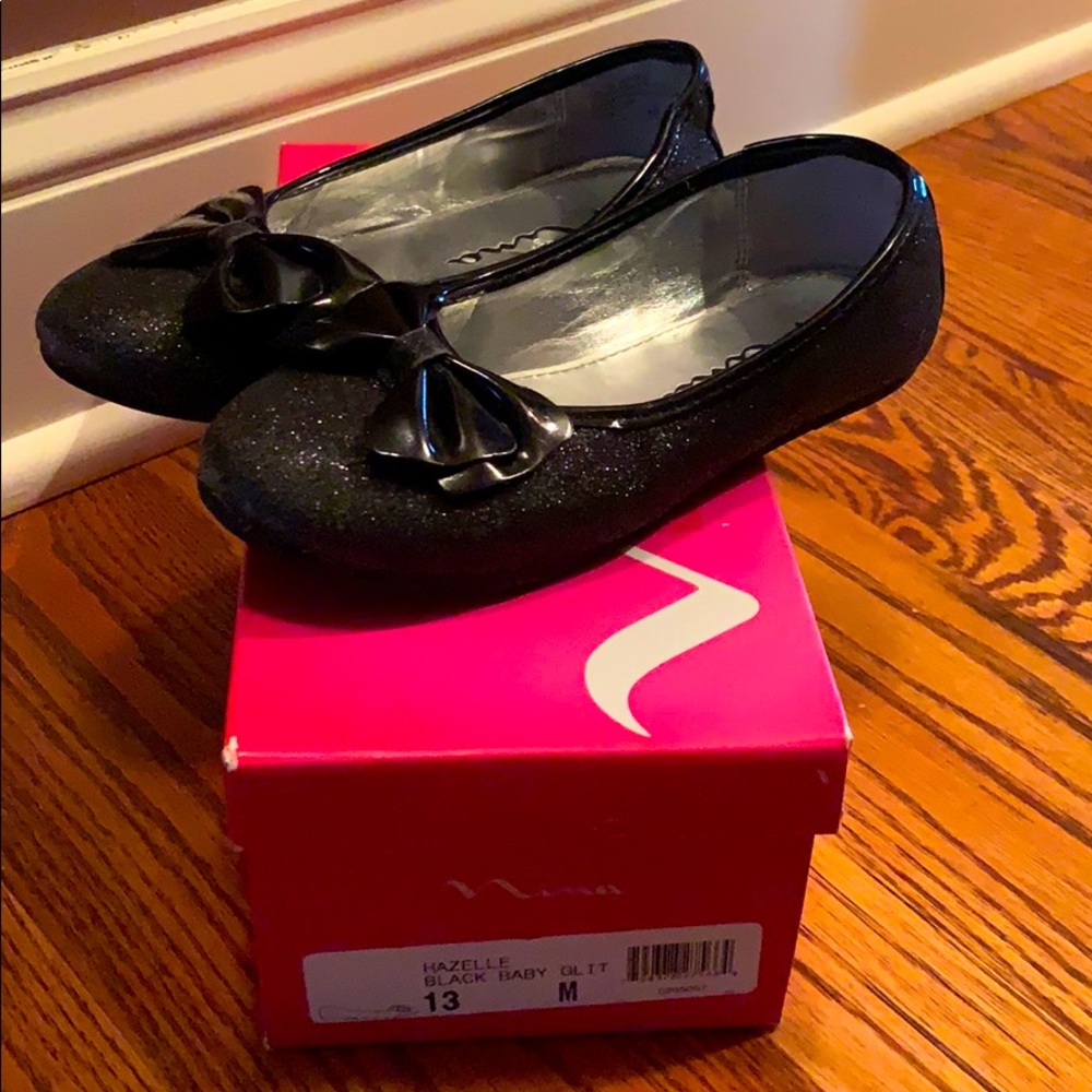 Nina dressy black flats, girls size 13
